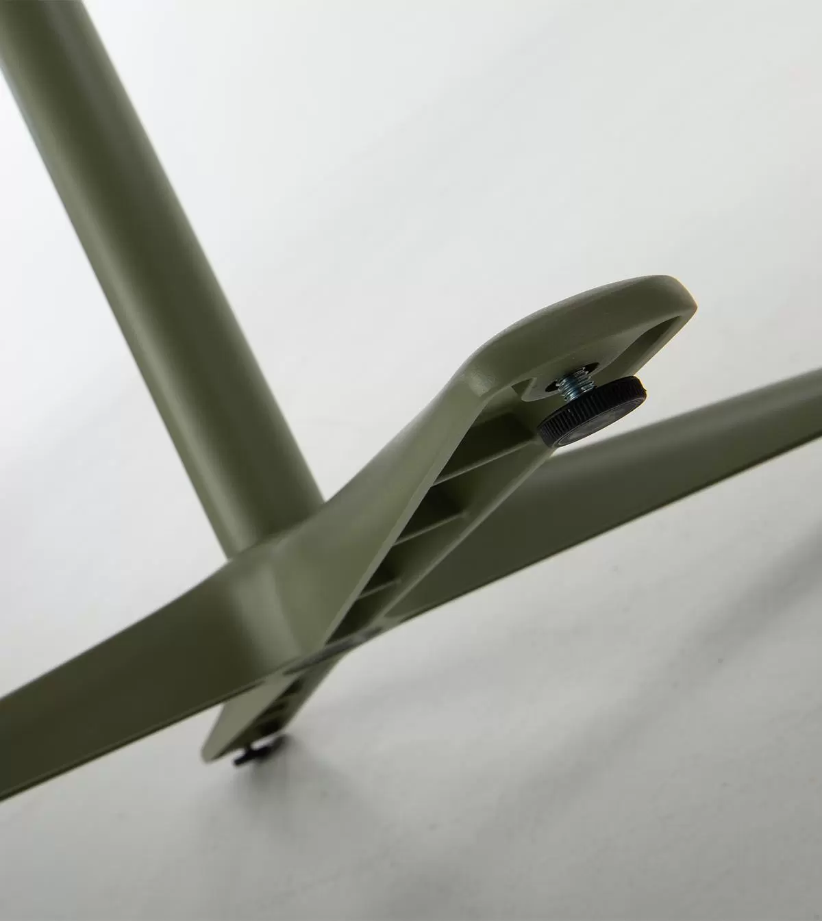 Esszimmertisch «Air» von «bert plantagie»