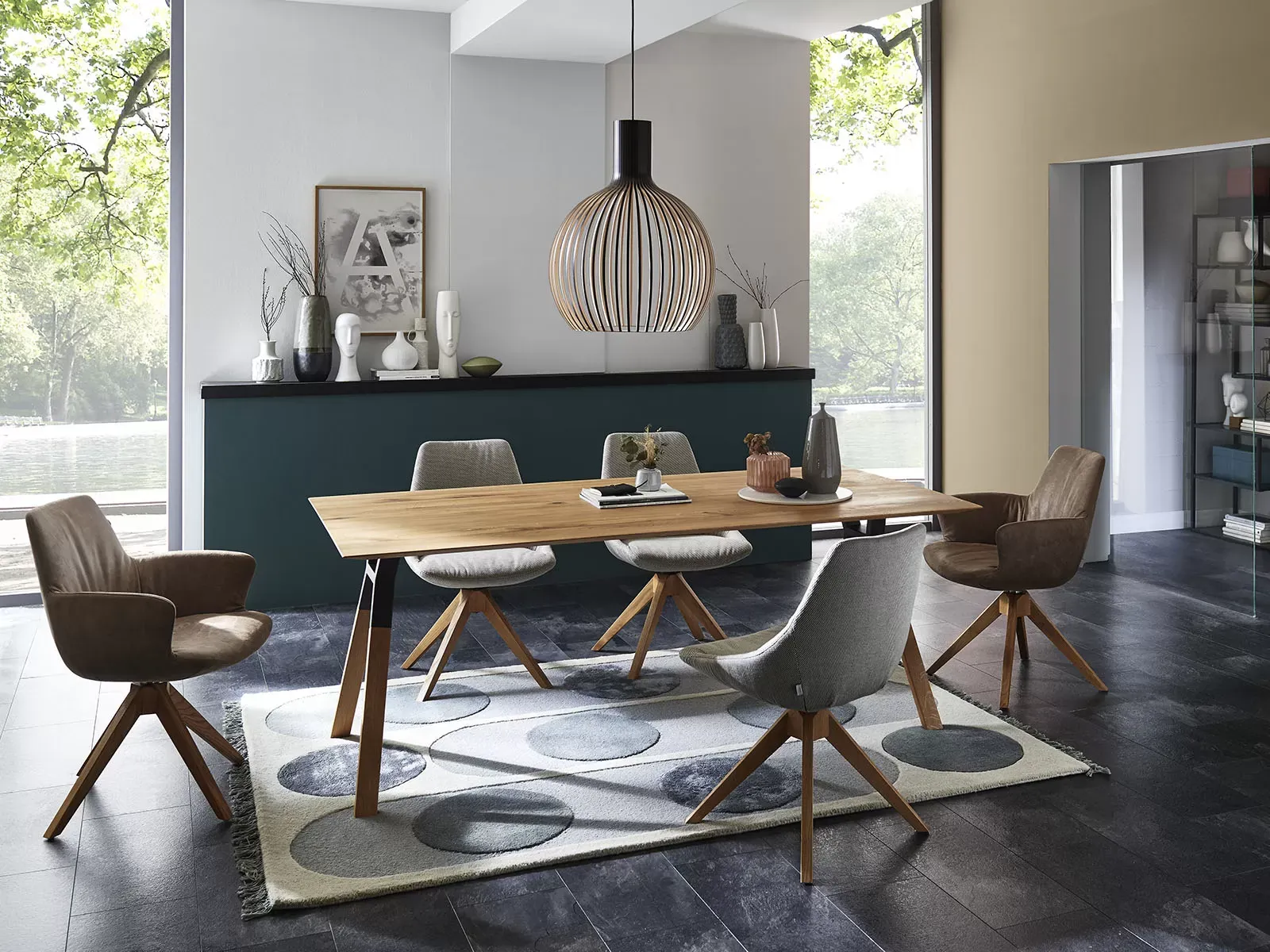 Tisch «Remo» von «Bert Plantagie» II