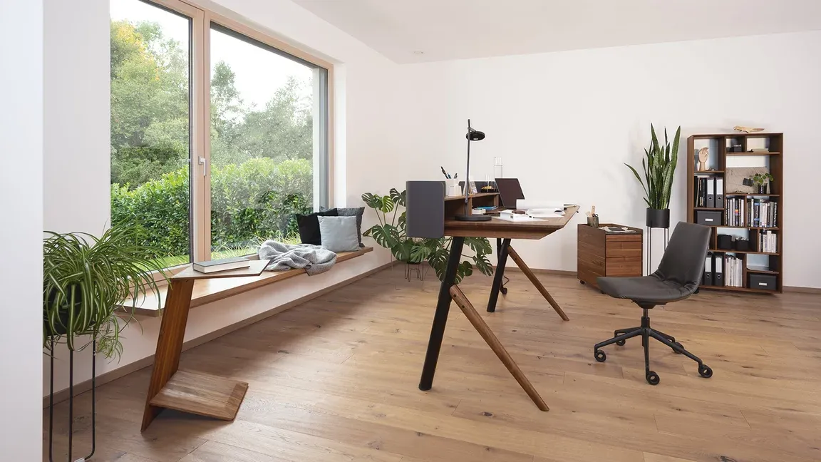 Schreibtisch «Pisa» von «Team7»