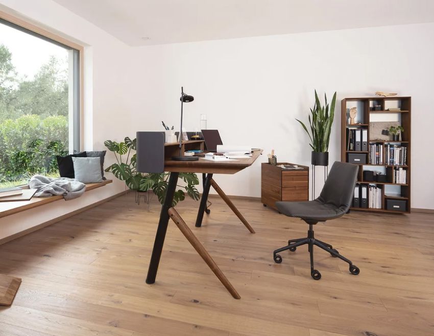 Header zu Schreibtische von Team7