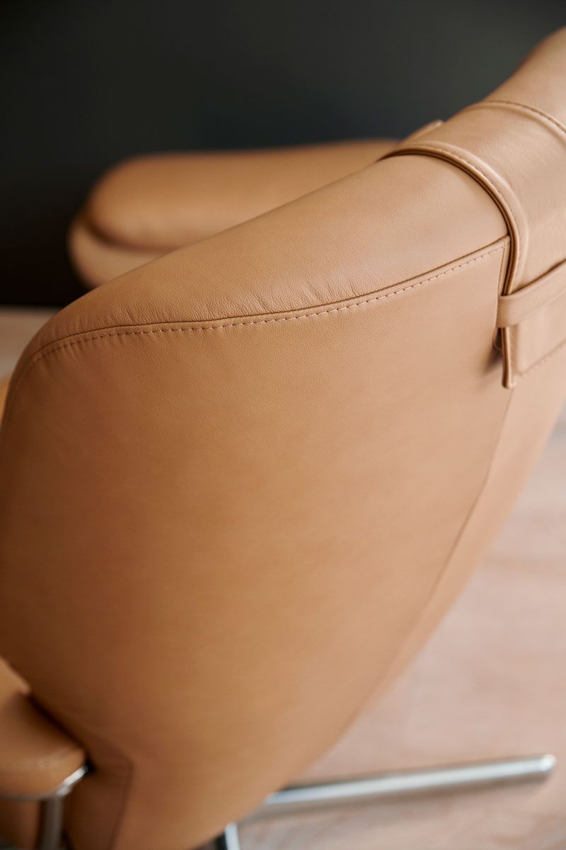 Relaxsessel Rome von Stressless in dunklem Leder
